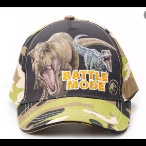 Boys Jurassic World hat NWT